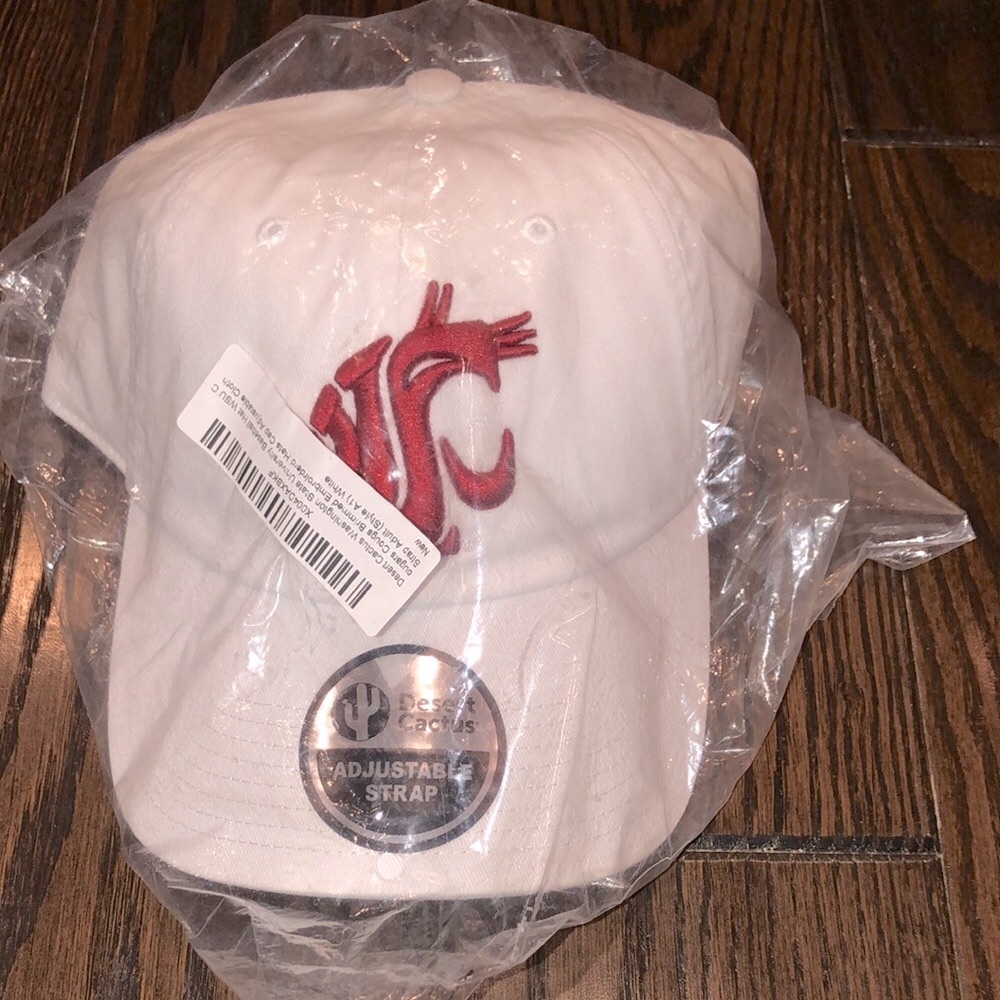 Washington state cougars hat new in package